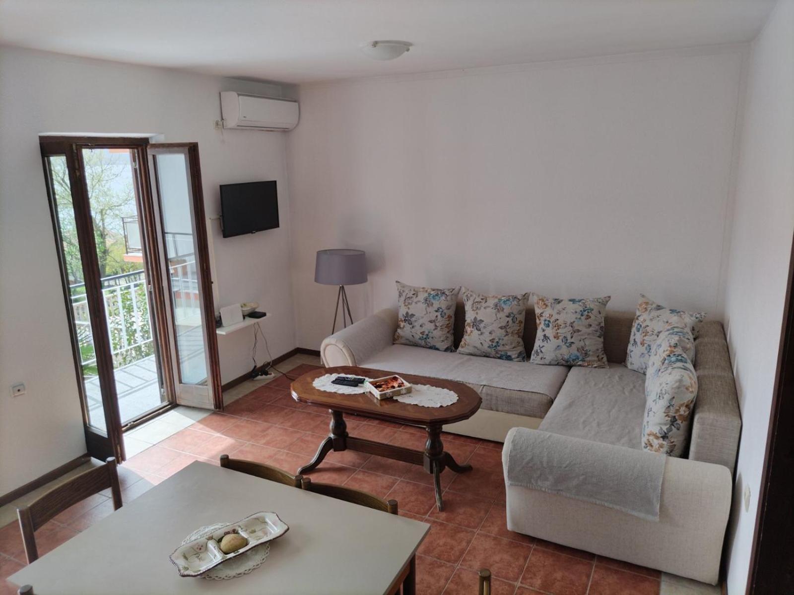 Apartment Ivana Kotor Exterior photo
